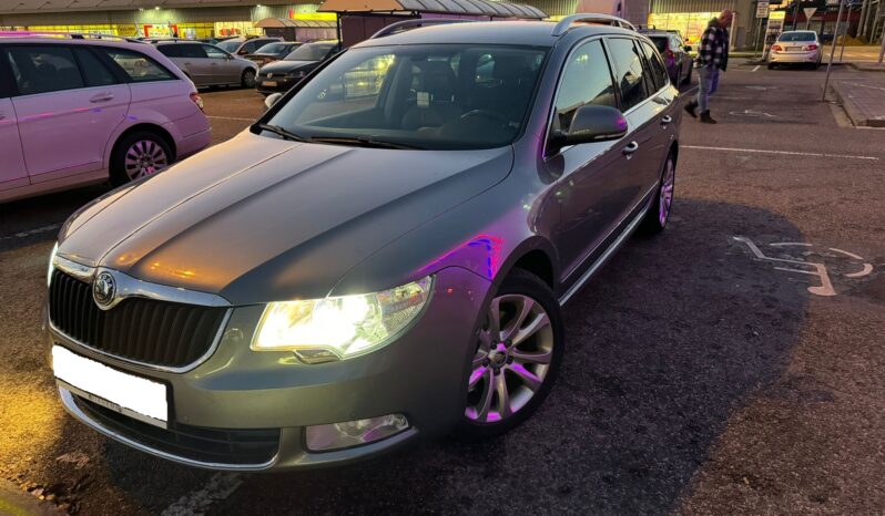 Škoda Superb Combi 2.0 TDI CR 170k Elegance DSG full