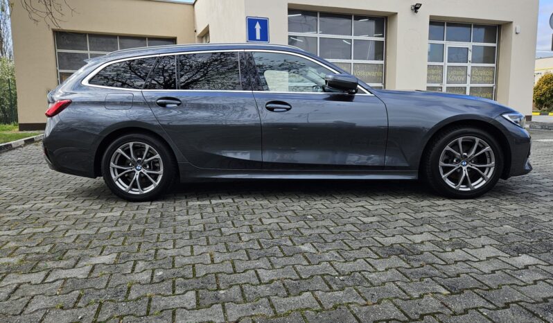 BMW Rad 3 Touring 320d mHEV xDrive A/T full
