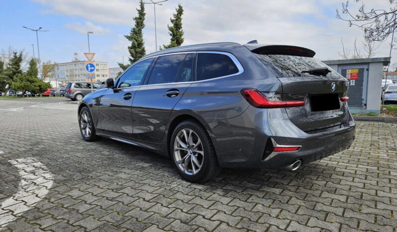 BMW Rad 3 Touring 320d mHEV xDrive A/T full