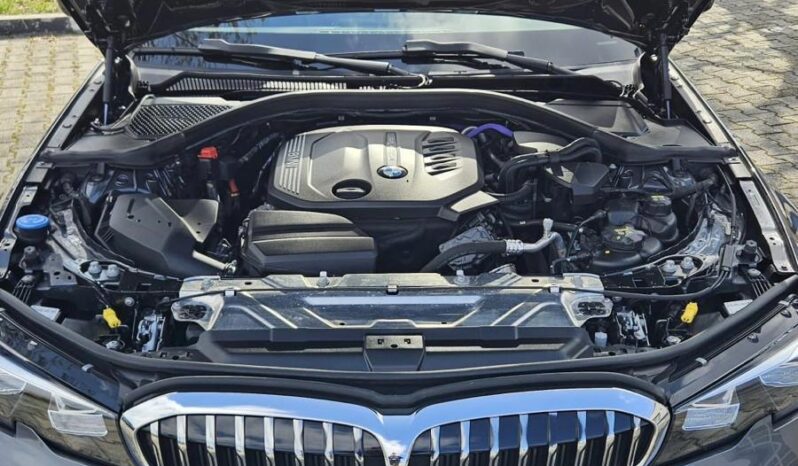BMW Rad 3 Touring 320d mHEV xDrive A/T full
