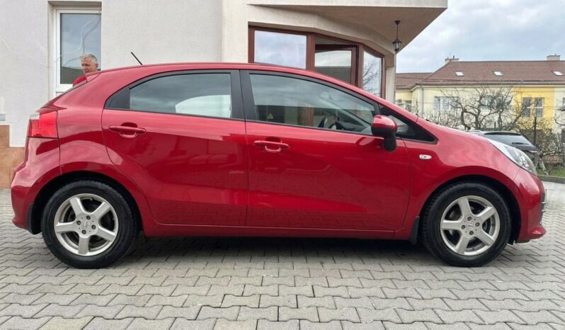 Kia Rio 1.2 D-CVVT Silver full