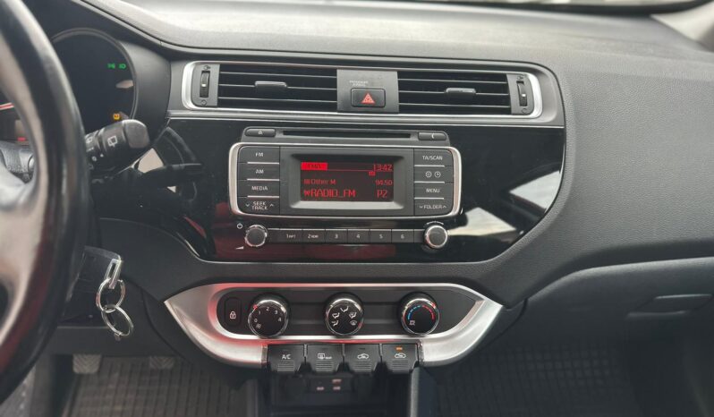 Kia Rio 1.2 D-CVVT Silver full