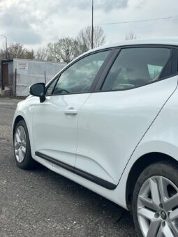 Renault Clio 1.6 E-TECH Hybrid full
