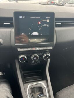 Renault Clio 1.6 E-TECH Hybrid full