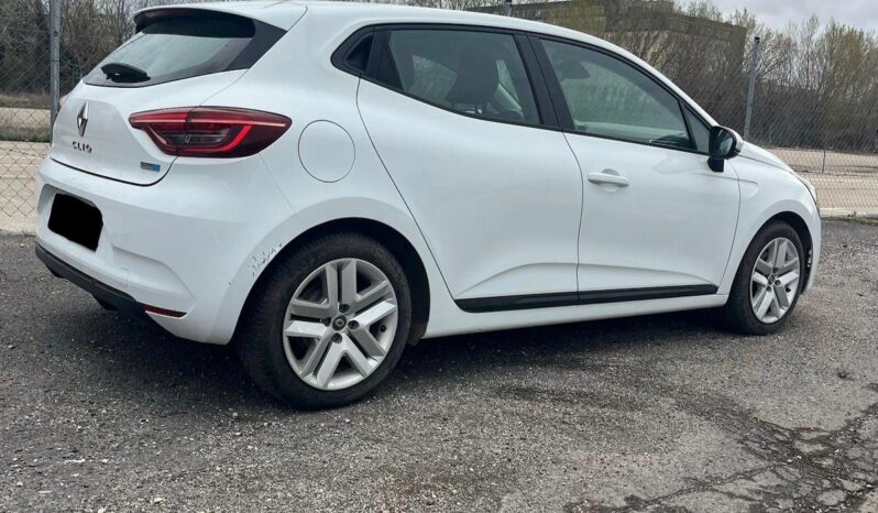 Renault Clio 1.6 E-TECH Hybrid full