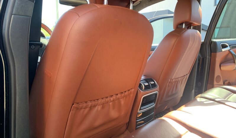 Porsche Cayenne Turbo Tiptronic full