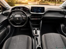 Peugeot 208 1.2 PureTech 100 GT Line EAT8 full