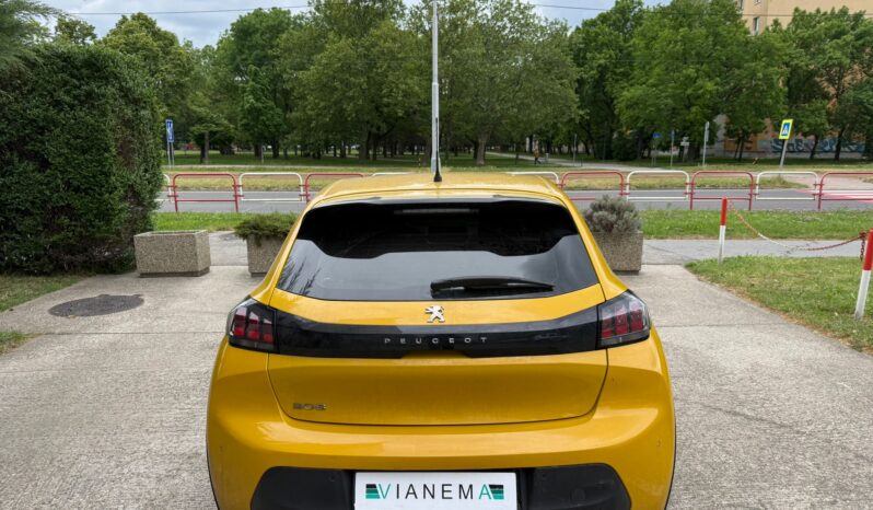 Peugeot 208 1.2 PureTech 100 GT Line EAT8 full