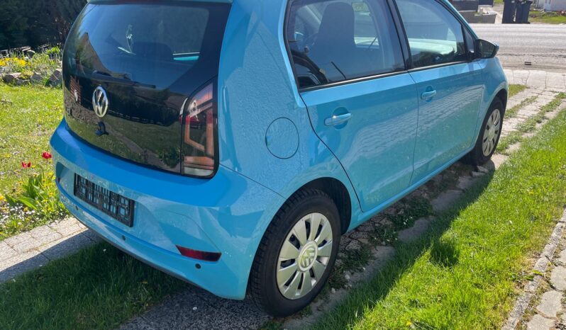 Volkswagen Up Up 1.0 move up Slovakia full