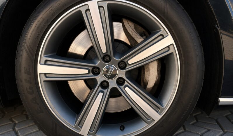 Audi A8 60 TFSIe 250kW Quatrro full