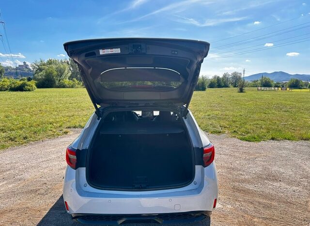 Toyota Corolla Combi HEV 2.0 GR SPORT, DPH full