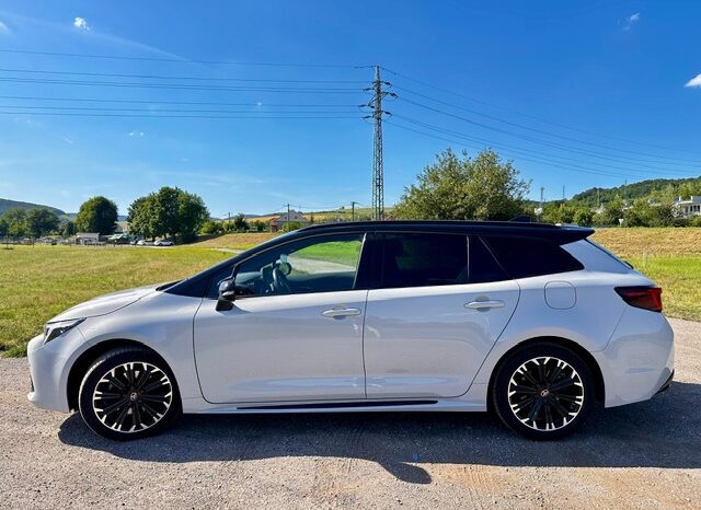 Toyota Corolla Combi HEV 2.0 GR SPORT, DPH full