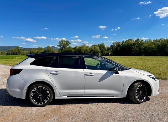 Toyota Corolla Combi HEV 2.0 GR SPORT, DPH full