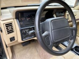 Jeep Grand Cherokee 5.2 Limited A/T full
