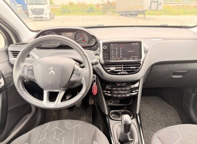 Peugeot 2008 1.2 PureTech Style E6.2 full