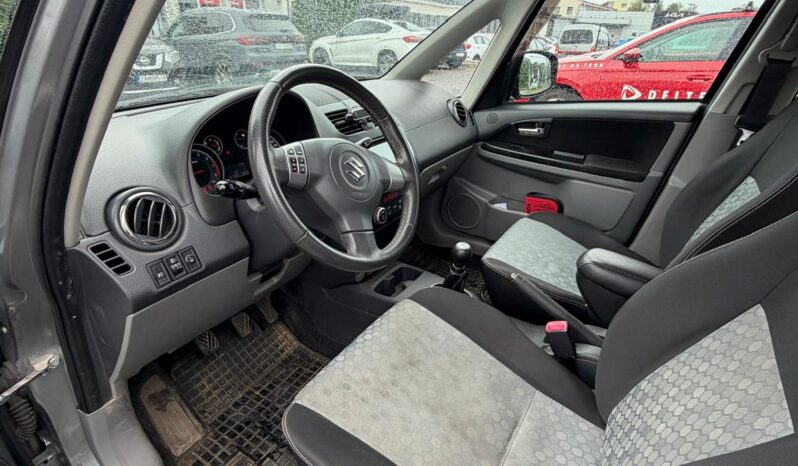 Suzuki SX4 1.6 NAVI 4WD full