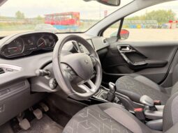 Peugeot 2008 1.2 PureTech Style E6.2 full