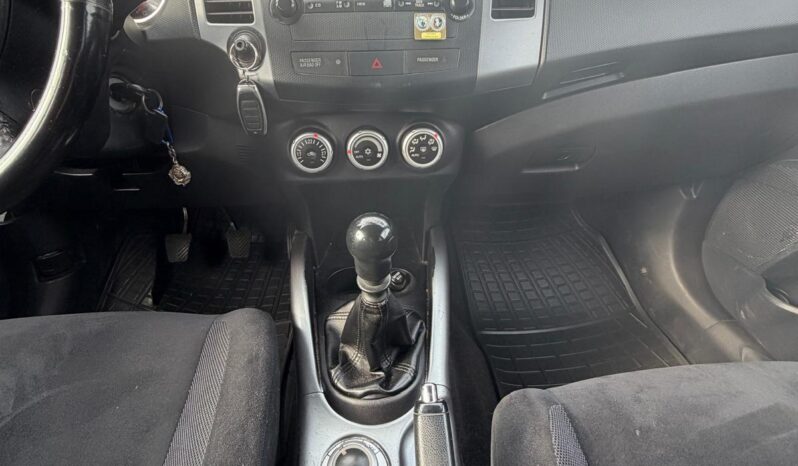 Mitsubishi Outlander 2.0 DI-D Intense full
